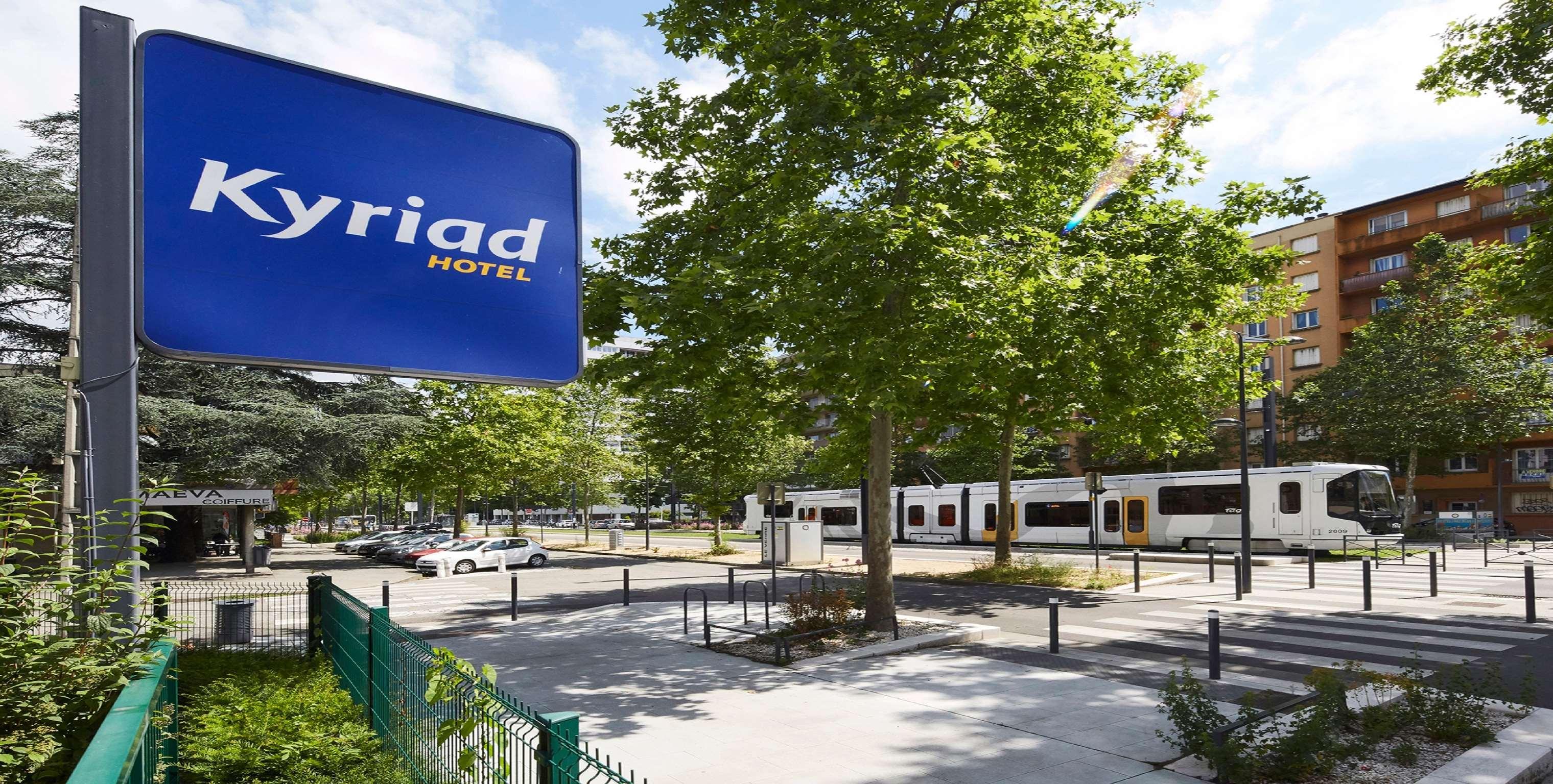Kyriad Grenoble Centre Exterior foto